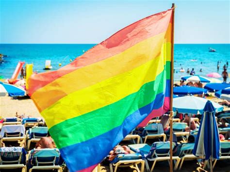 playa gay barcelona|Gay Beaches in Barcelona: All You Need to Know